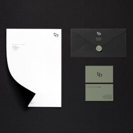 Brand design for photographer Tim Brederecke by Hannah Pohlmann, showcasing minimalism and modernity with an animated version of the logo. Brand Design